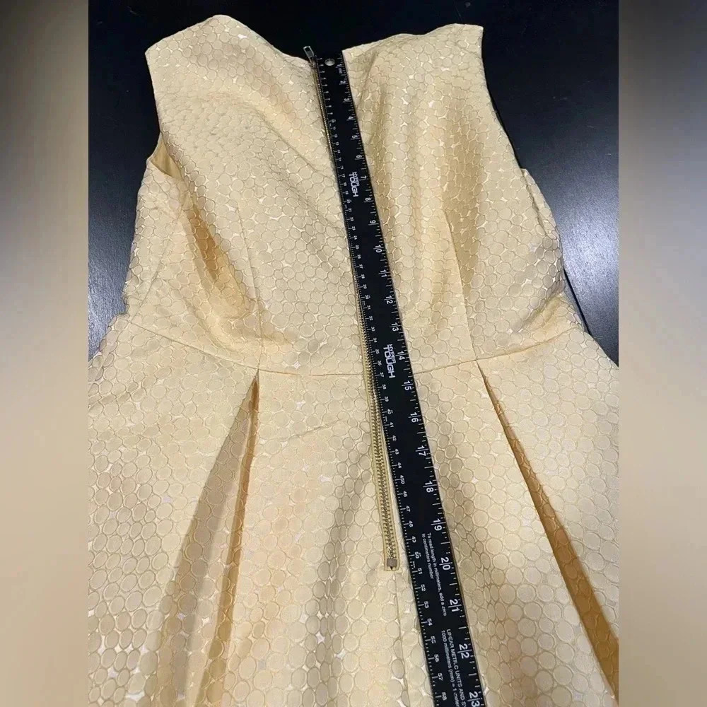 🍀2/$22 Forever 21 Yellow Sleeveless Geometric Fit Flare Mini Dress Womens Medium - Picture 11 of 13
